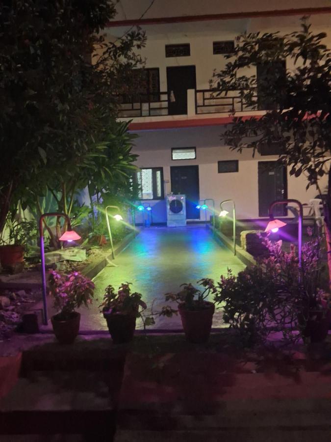 Blue Sky Homestay Khajuraho Luaran gambar